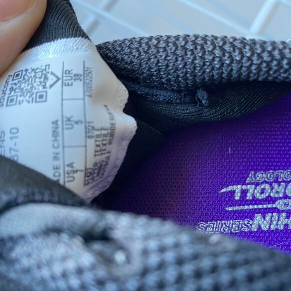 Saucony Women's Black Trainers - Picture 3 of 5